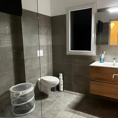 T2 Neuf U Scalu Apartment *