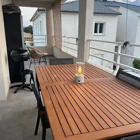 T2 Neuf U Scalu Apartment *